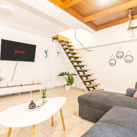 New Loft In The Heart Of City Center كاندية المظهر الخارجي الصورة