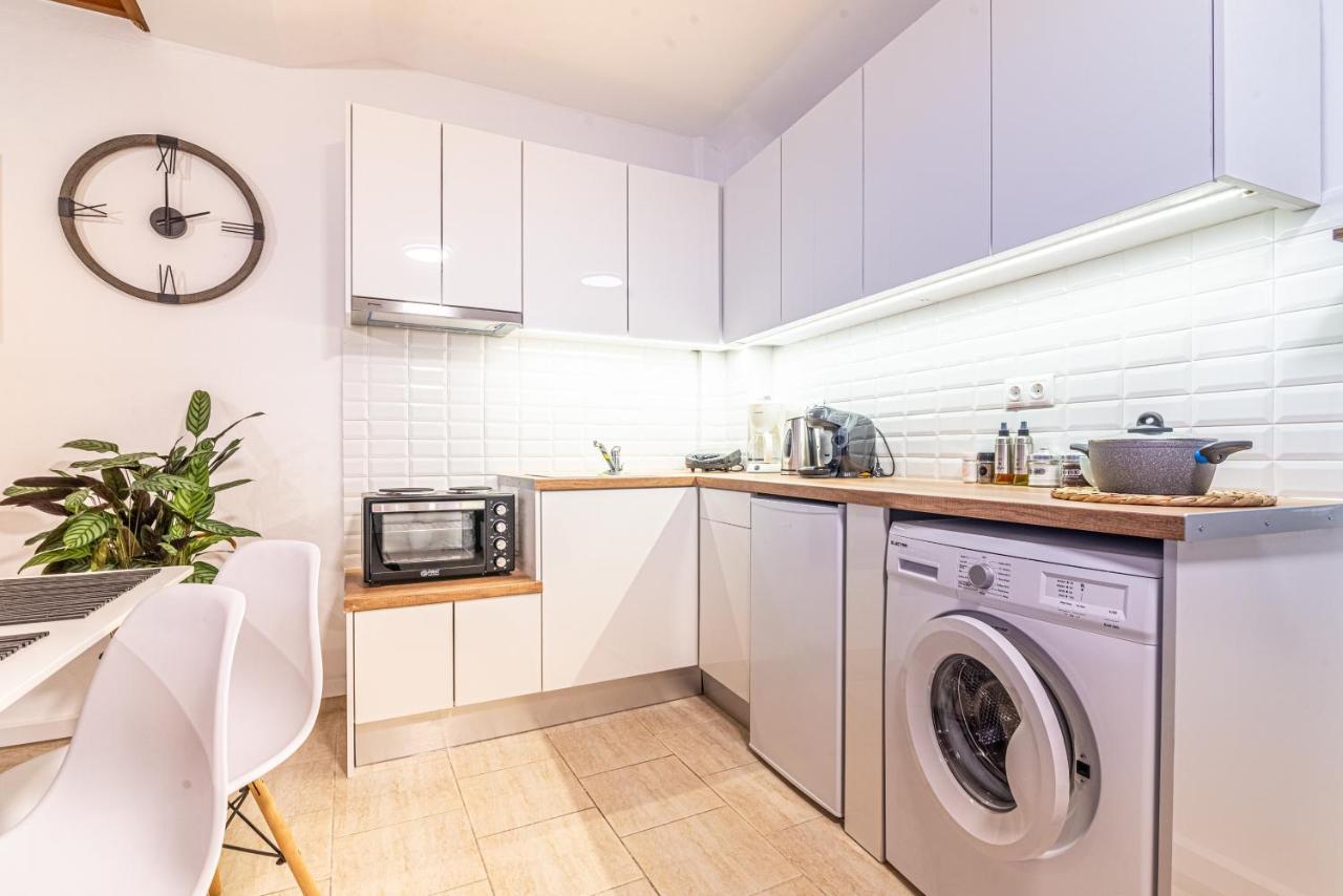 New Loft In The Heart Of City Center كاندية المظهر الخارجي الصورة